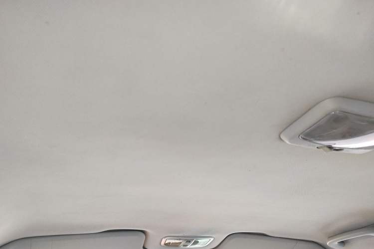 Used Great Wall Wingle 5 2013 2.4L European Version Two-Wheel Drive Elite Edition Big Double Cab – 4G69S4N