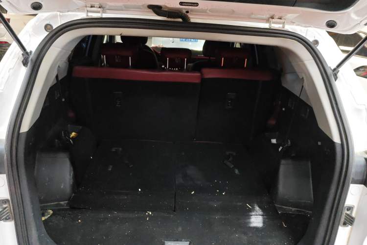 Used JETOUR X70 2023 1.5T DCT Overpass PRO+ Edition 7 Seats