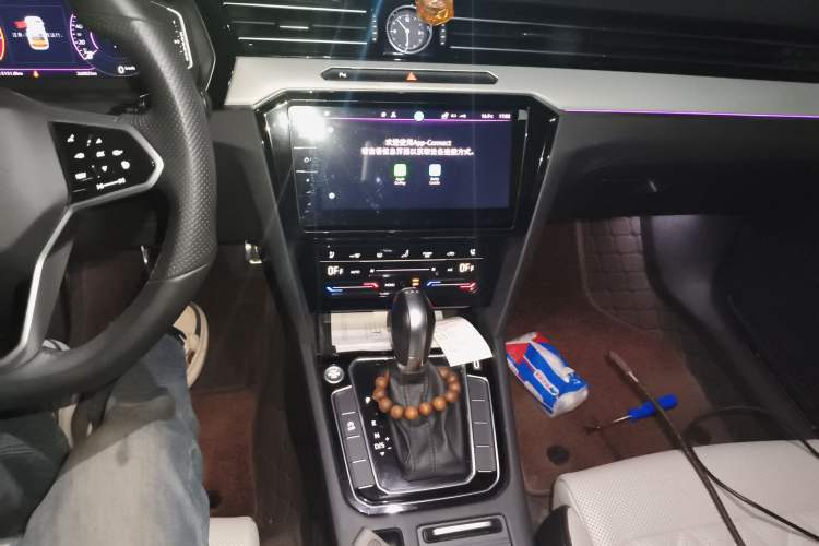 Used Volkswagen Magotan 2023 2 Million Units Commemorative Edition 330TSI DSG Luxury Version Audio And AC Panel