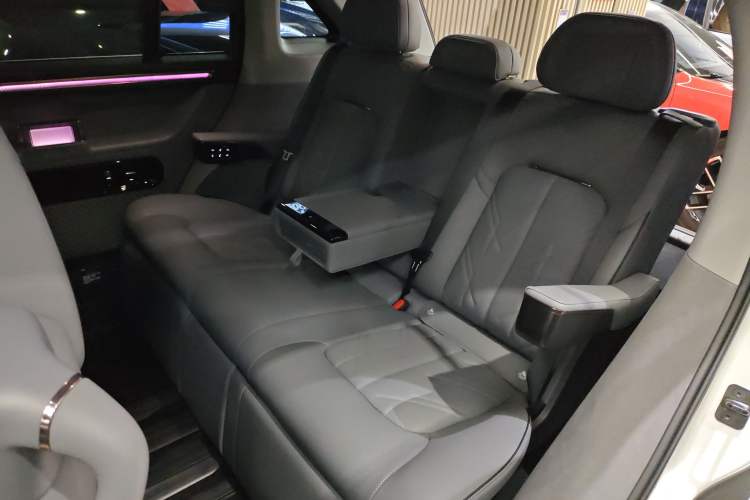 Used Zeekr MIX 2025 Intelligent Driving Version
