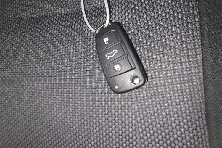 Used JAC Refine E4 2024 Revised Elite Edition