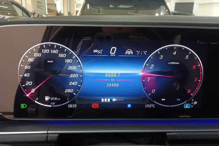 Used Mercedes-Benz GLE 2024 Refreshed GLE 350 4MATIC Stylish Edition Instrument Cluster