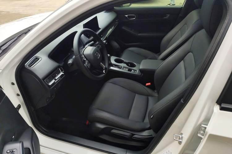 Used Honda Civic 2025 240TURBO CVT SmartFun Pro