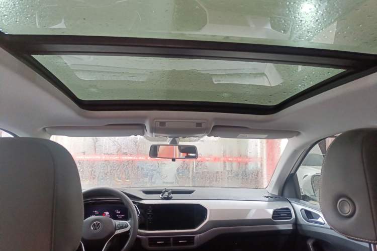 Used Volkswagen Tacqua 2021 200TSI DSG JoyConnect Edition