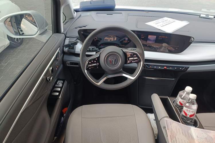 Used Buick GL8 2025 Lu Zun Deluxe Edition