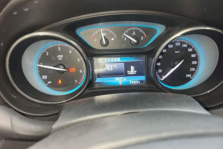 Used Buick Envision 2016 20T Two-Wheel-Drive Elite Model Instrument Cluster