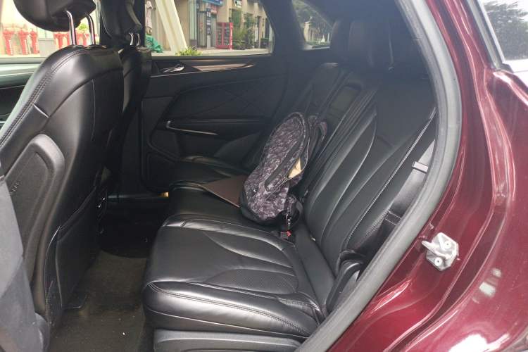 Used Lincoln MKC 2014 2.0T Two-Wheel Drive Deluxe Edition Left Rear Seat