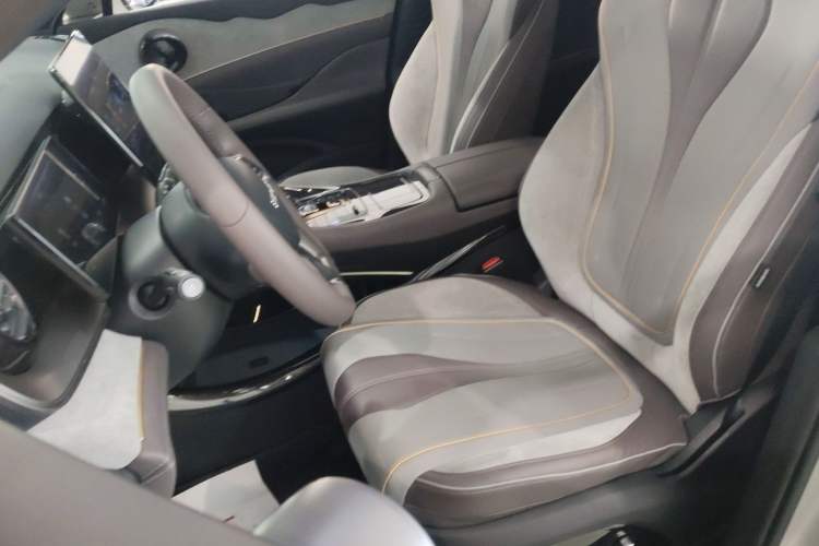 Used BYD Frigate 07 2023 DM-i 205KM Flagship Model