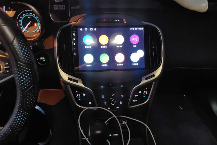 Used Buick LaCrosse 2013 2.4L SIDI Elite Comfort Version Audio And AC Panel