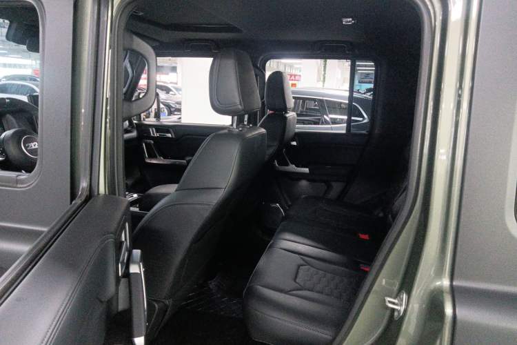 Used 212 T01 2025 2.0T Changfeng