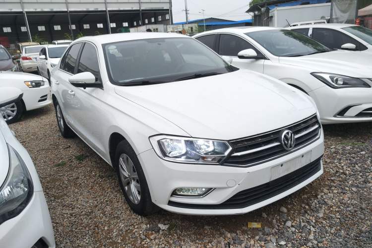 Used Volkswagen Bora 2018 1.5L Automatic Fashion Model Front Right 45 Deg