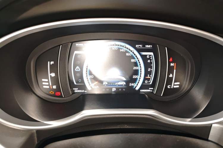 Used Geely Auto Emgrand X7 Sport 2016 1.8TD Automatic All-Wheel-Drive ZhiZun Edition Instrument Cluster