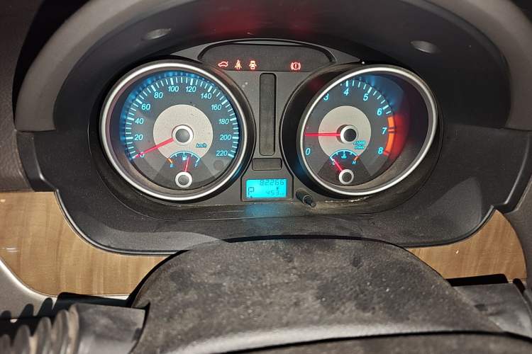 Used Buick Excelle 2015 1.5L Automatic Classic Model Instrument Cluster