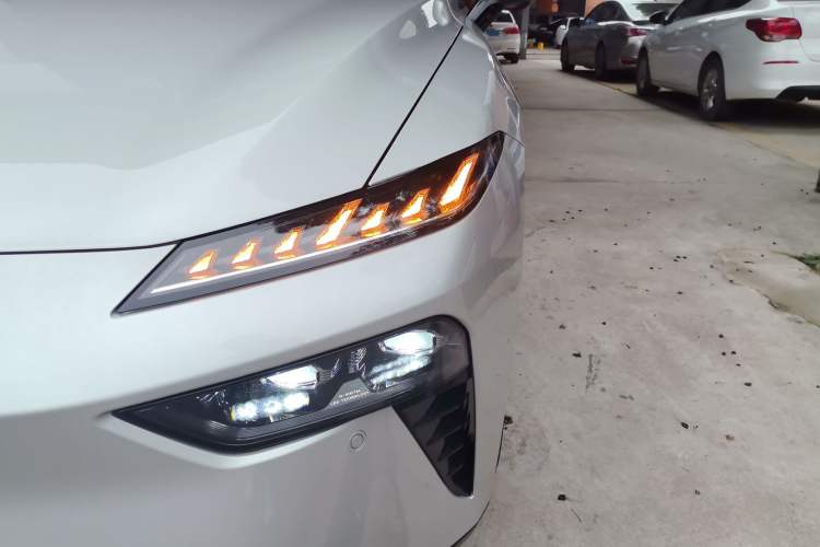 Used Dongfeng eπ eπ007 2025 Model Pure-Electric 565 All-Wheel-Drive Max Leading Edition