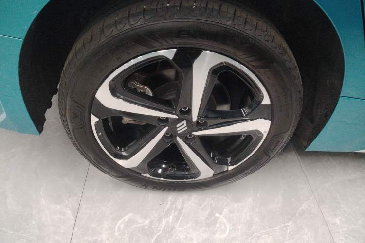 Used JMEV GSE 2023 Dream Edition 40 Standard Model
