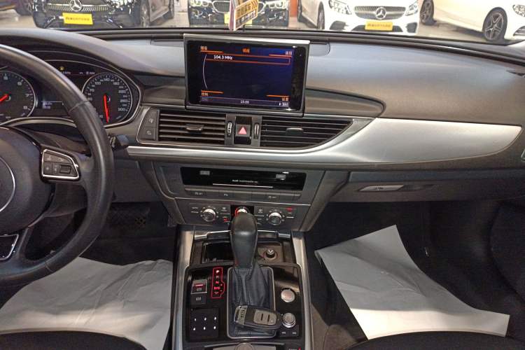 Used Audi A6 2017 Avant 35 TFSI Fashion Model
