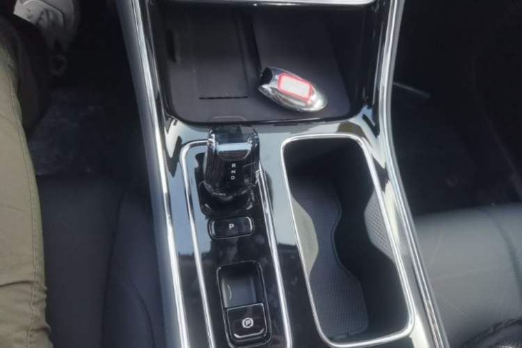 Used Geely Auto Emgrand 2026 Model 5th Generation 1.5T DCT Prestige Edition Gear Lever