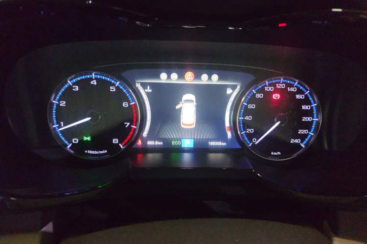 Used GAC Trumpchi GS8 2017 320T Two-Wheel Drive Luxury Smart Connectivity Version (7 Seats)