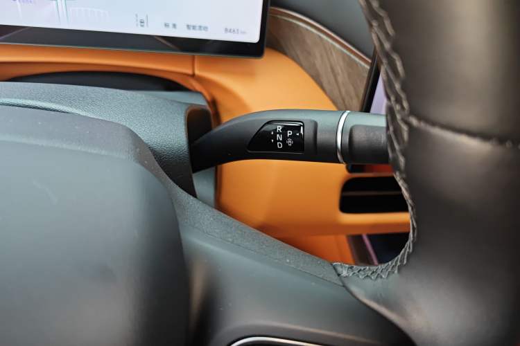 Used Wey Gaoshan 2025 Four-Wheel Drive Alpine 8