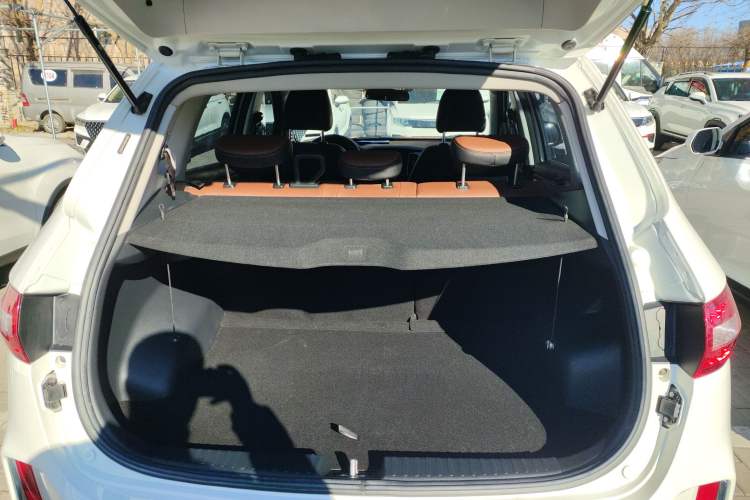 Used FAW Senya R7 2018 R7C 1.6L Manual Luxury Model