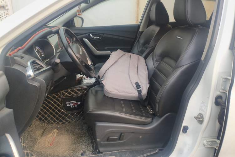 Used Venucia T90 2017 2.0L CVT Smart Edition Left Front Seat