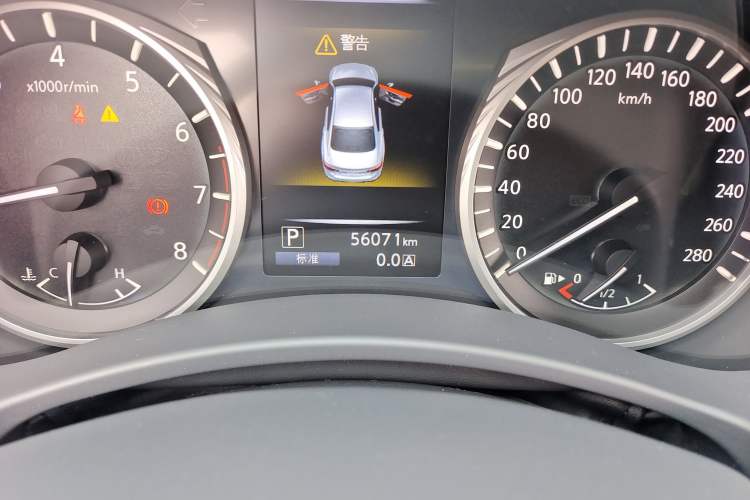 Used Infiniti Q50L 2018 2.0T Enjoyment Version China VI Standard
