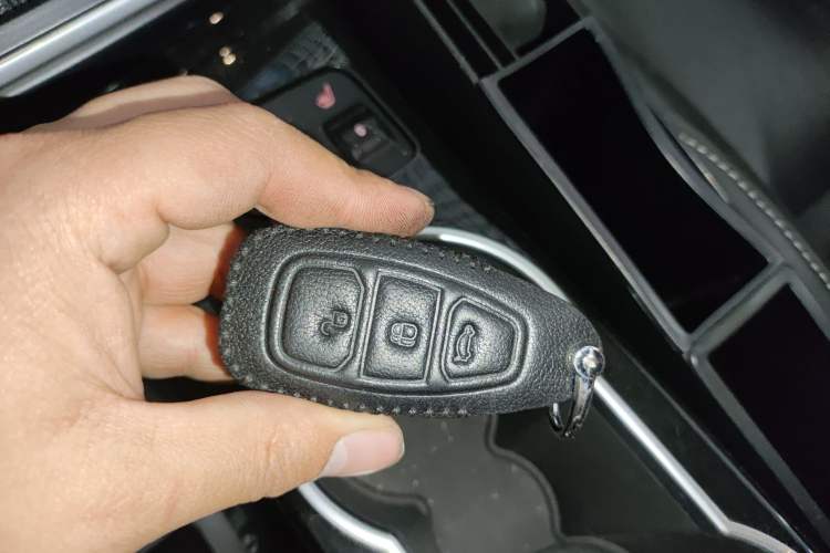 Used Ford Kuga 2013 2.0L GTDi Four-Wheel-Drive Sport Model Vehicle Key