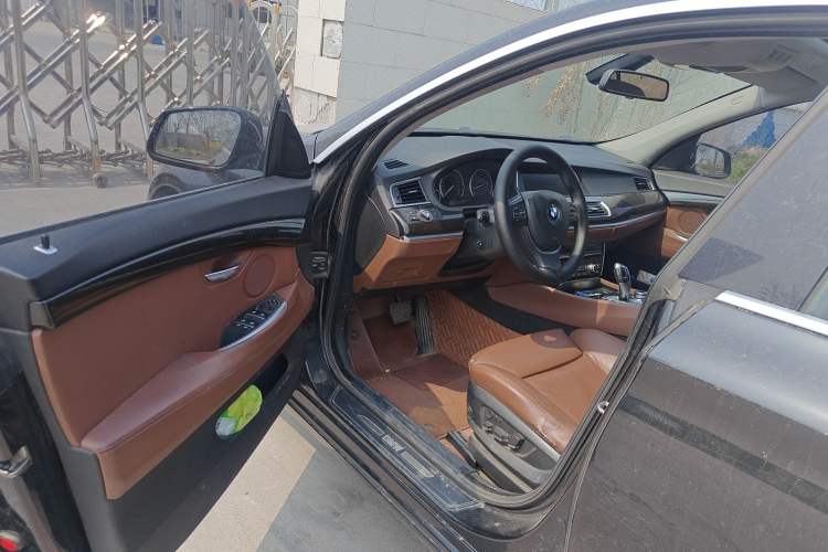 Used BMW 5 Series GT 2013 535i Leading Model Driver Seat