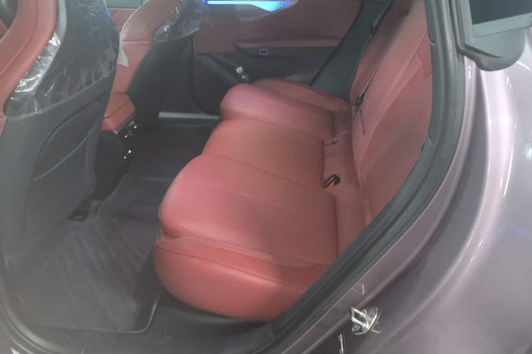 Used Lynk & Co 07 2026 Model 126 Long-Range Ultra H7
