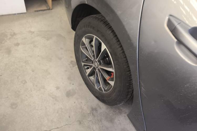 Used BYD Qin PLUS 2023 Champion Edition DM-i 55KM Leading Model Right Rear Wheel Hub