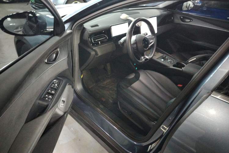 Used BYD Seal 06 New Energy 2024 DM-i 120KM Prestige Model Driver Seat