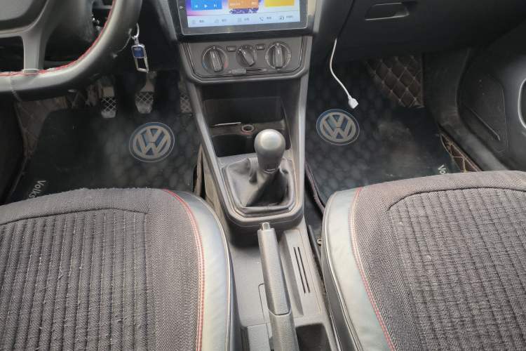 Used Volkswagen Jetta 2017 1.4L Manual Fashion Edition