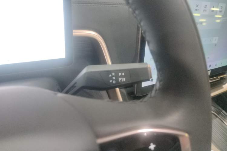 Used Dongfeng eπ eπ008 2024 210Max Range-Extended Version 6 Seats