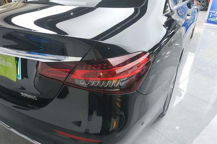 Used Mercedes-Benz E-Class 2021 Restyled E 300 L Sporty and Stylish Edition
