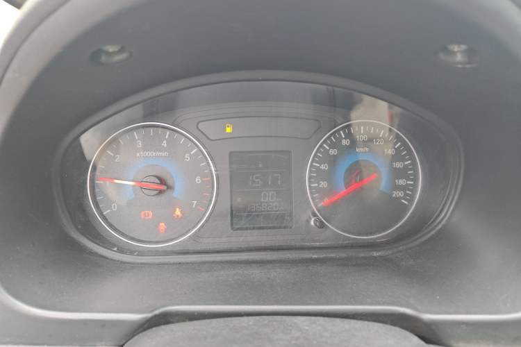 Used Dongfeng Fengon 370 2016 1.5L Manual Standard Edition SFG15-05 7 Seats