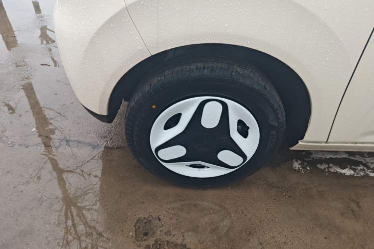 Used Geely Galaxy Panda 2025 210 km – Yuanqi Bear