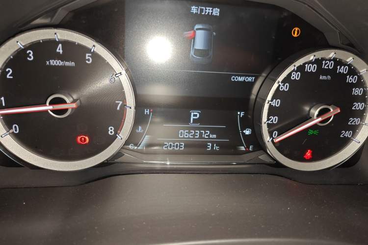 Used Honda UR-V 2020 370TURBO Four-Wheel Drive Prestige Edition Odometer Close Up