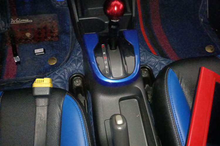 Used Honda Fit 2016 1.5L LXS CVT Comfort Sunroof Version Gear Lever