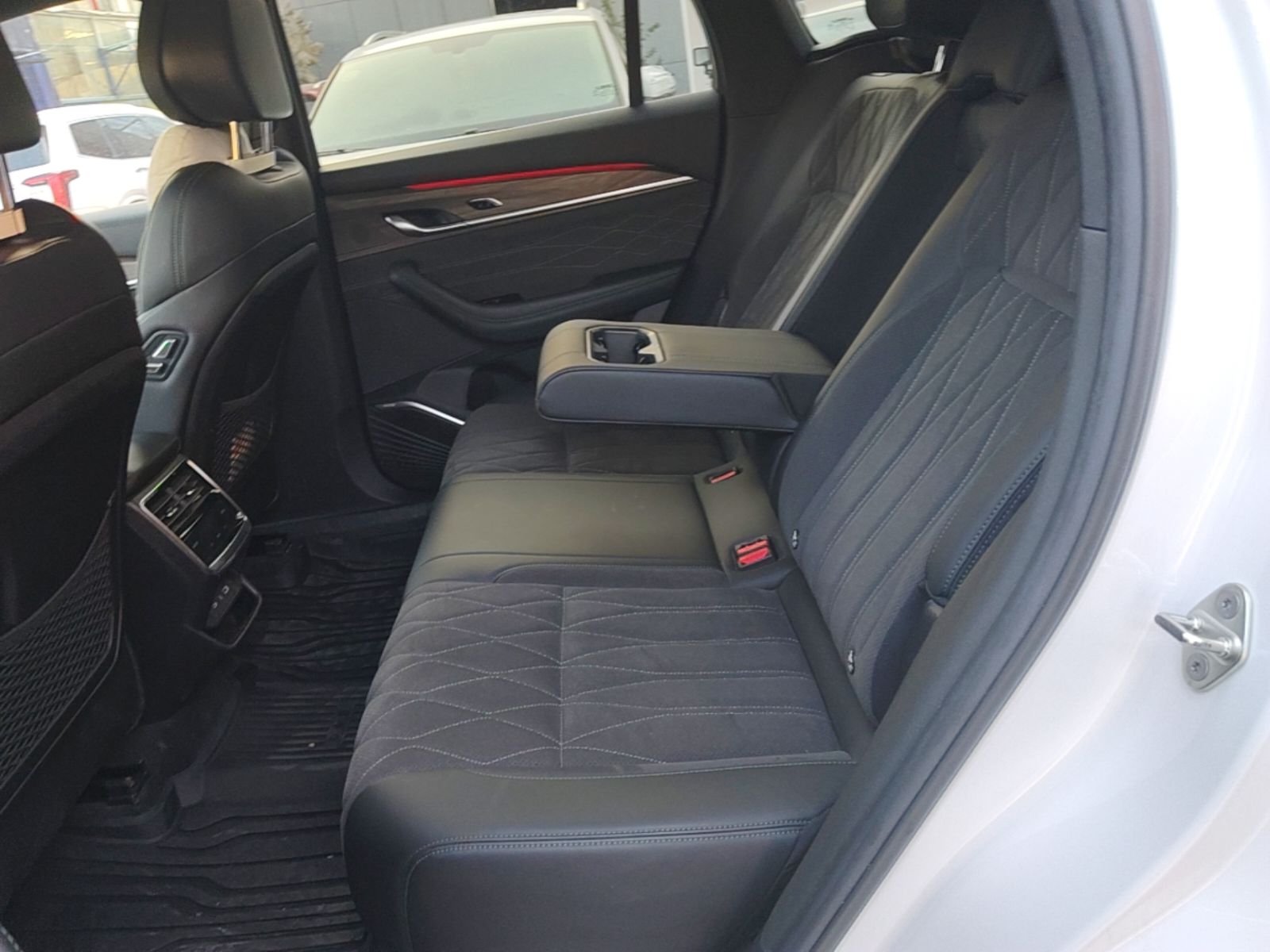 Geely Auto Monjaro L 2025 Dongfang Yao 2.0TD Automatic Lanxing Edition — снимка 20