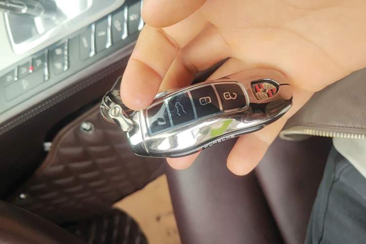 Used Porsche Panamera 2016 Panamera 4 Executive Edition 3.0T Vehicle Key