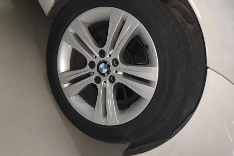 Used BMW 3 Series 2013 Facelifted 328i Sport Design Package