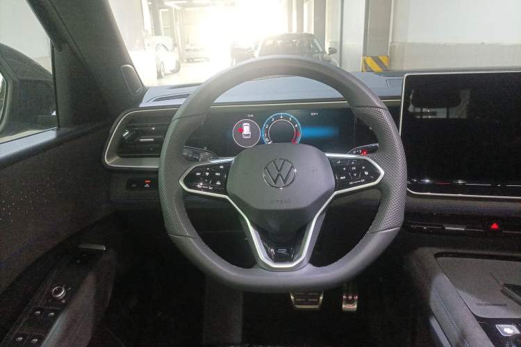 Used Volkswagen Teramont 2025 Tiguan Pro 450TSI Four-Wheel Drive Summit Edition Steering Wheel