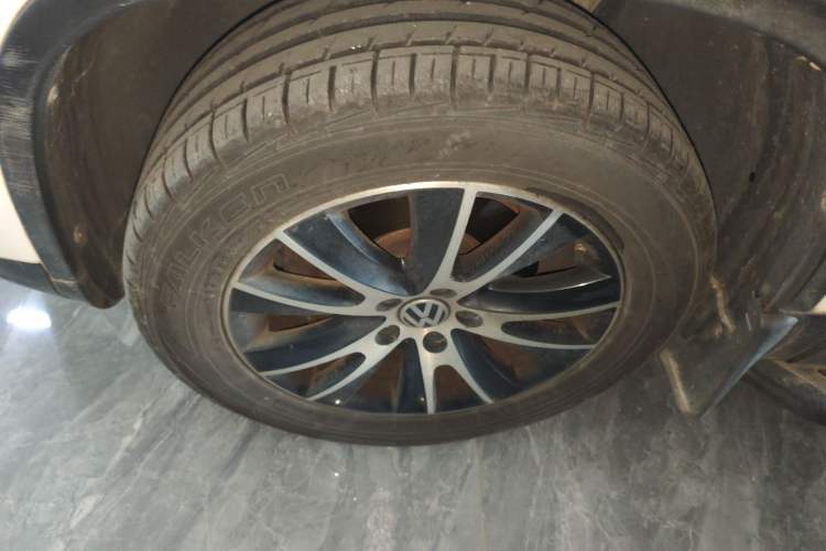 Used Volkswagen Tiguan L 2015 1.8TSI Automatic All-Wheel-Drive Luxury Model