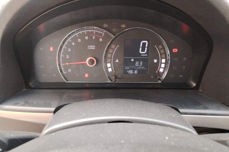 Used Roewe 350 2014 1.5L Manual Xunchi Edition Odometer Close Up
