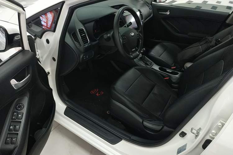 Used Kia K3 2015 1.6L Automatic GL
