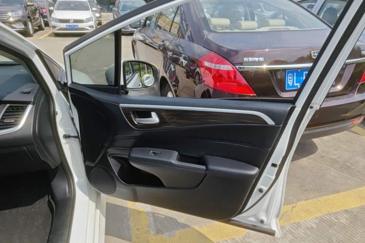 Used Honda Jade 2020 1.8L automatic Comfort version