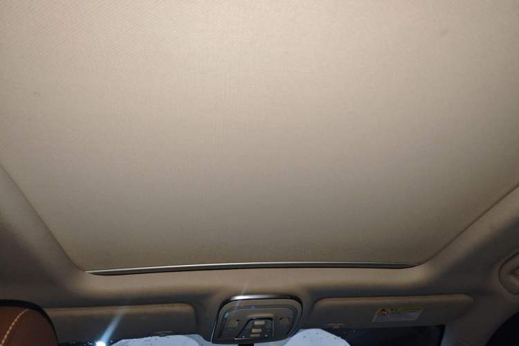 Used BYD Tang New Energy 2015 2.0T Four-Wheel-Drive Flagship Model
