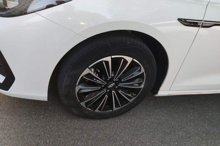 Used Chery Fengyun A8 2024 127 Yufeng Edition Left Front Wheel Hub