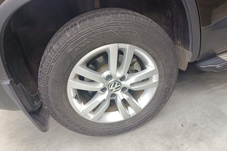 Used Volkswagen Tiguan L 2015 1.8TSI Automatic Two-Wheel Drive Trend Edition
