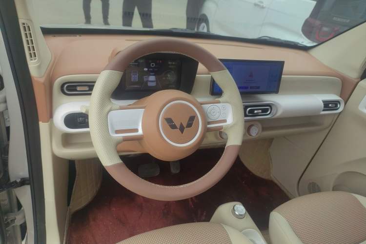 Used Wuling Hongguang MINIEV 2024 3rd Generation 215km Youth Edition
